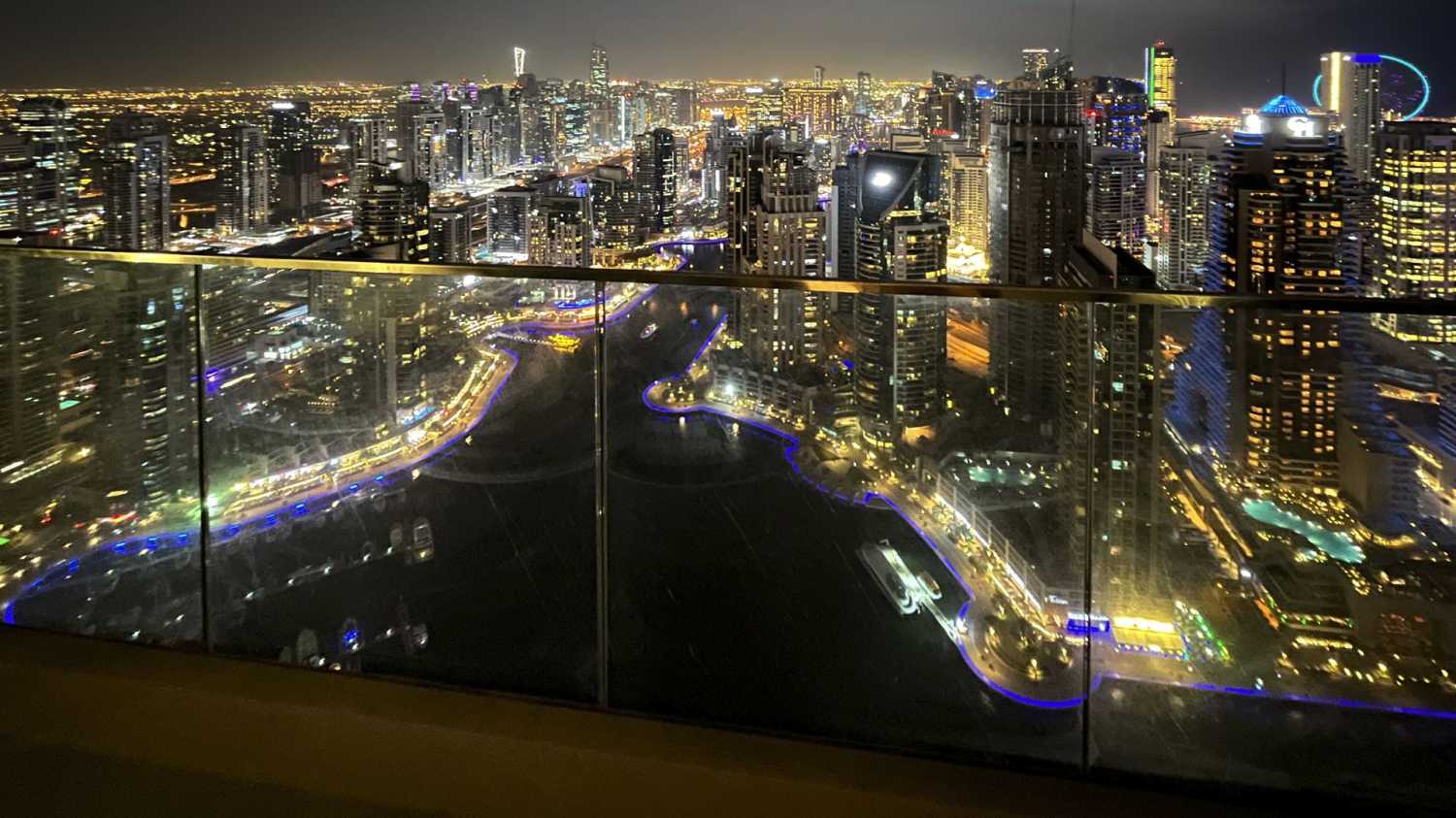 апартаменты с 1-й спальней-4-4