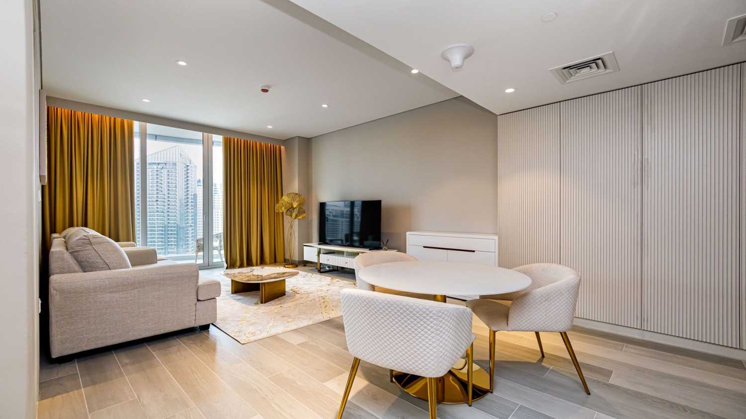 апартаменты с 1-й спальней-0-5