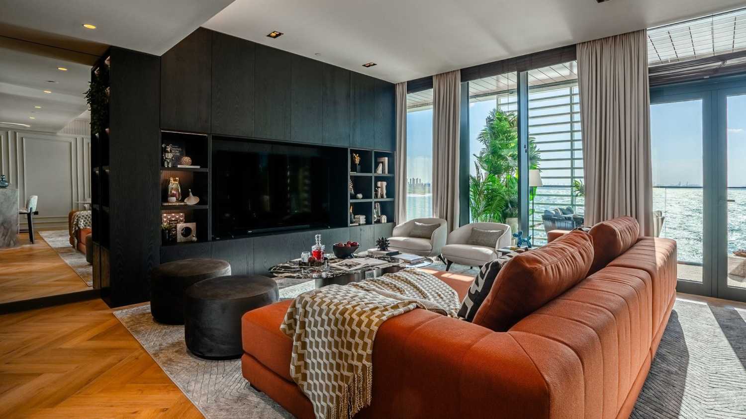 апартаменты с 2 спальнями-0-5