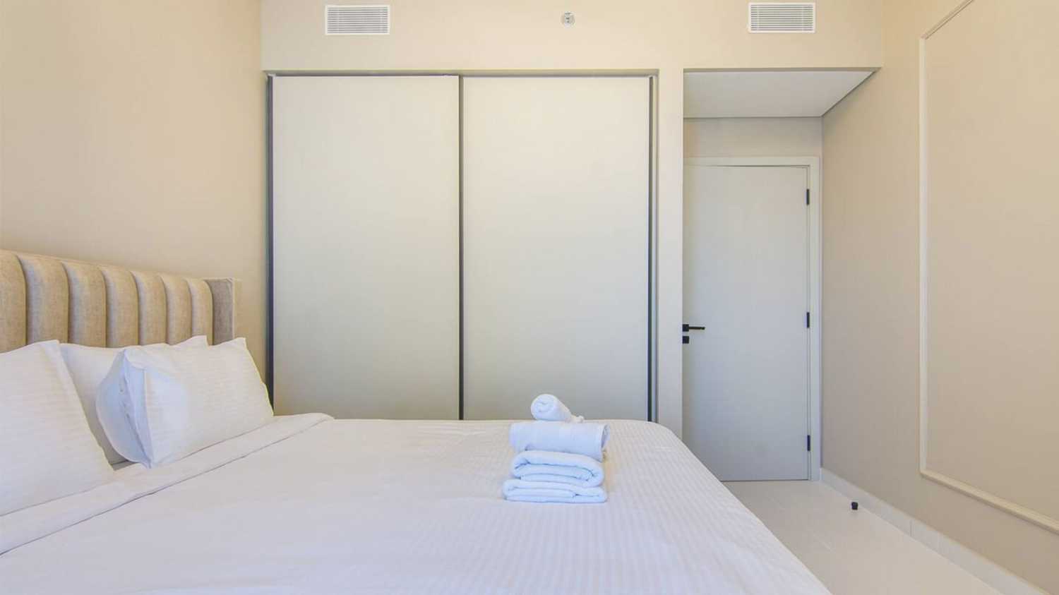 апартаменты с 1-й спальней-1-2