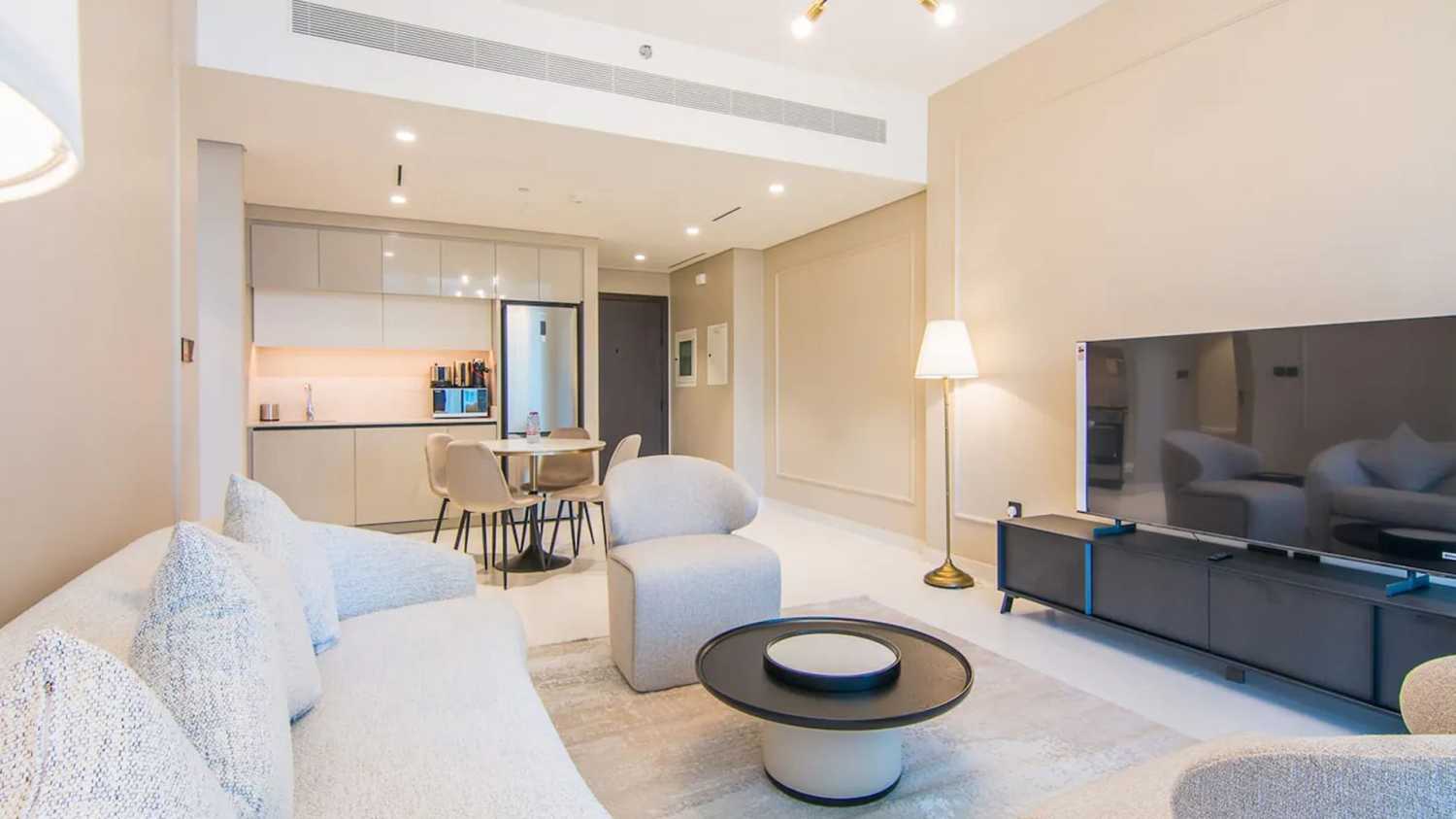 апартаменты с 1-й спальней-0-8